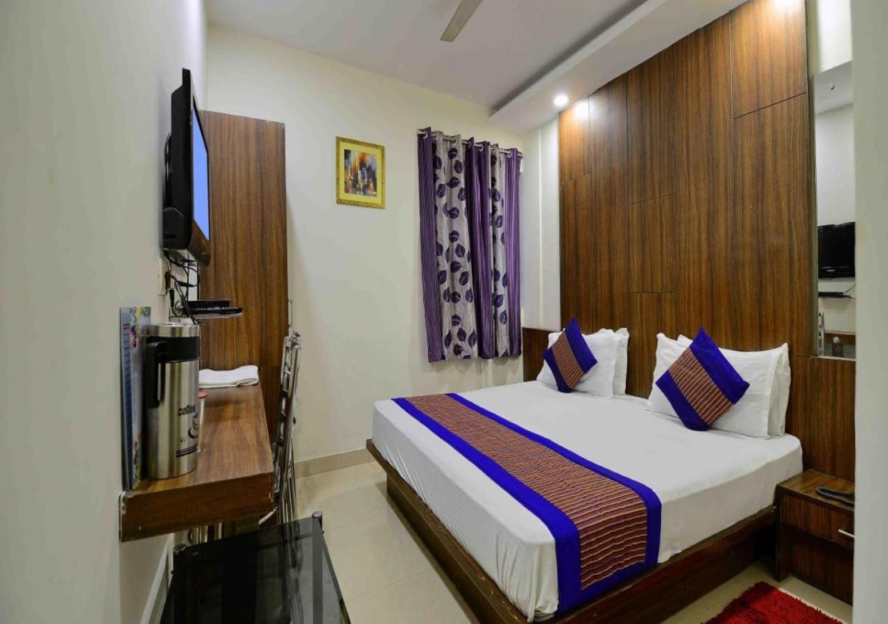 Hotel Green Snapper'100 M From Delhi University Near Isbt Kashmiri Gate ニューデリー エクステリア 写真