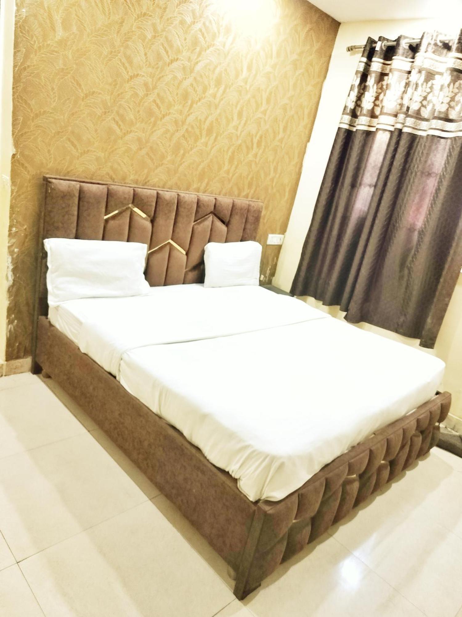 Hotel Green Snapper'100 M From Delhi University Near Isbt Kashmiri Gate ニューデリー エクステリア 写真