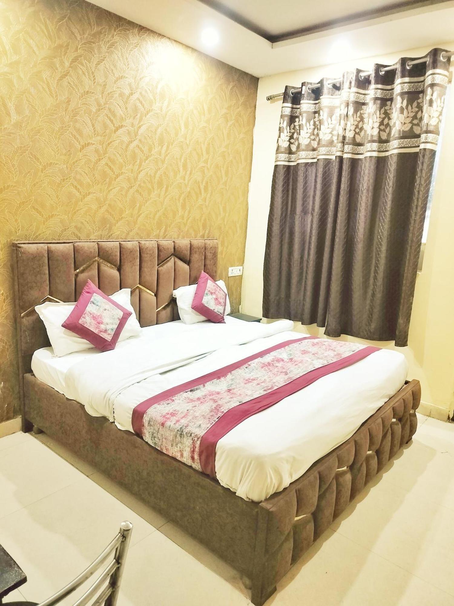 Hotel Green Snapper'100 M From Delhi University Near Isbt Kashmiri Gate ニューデリー エクステリア 写真