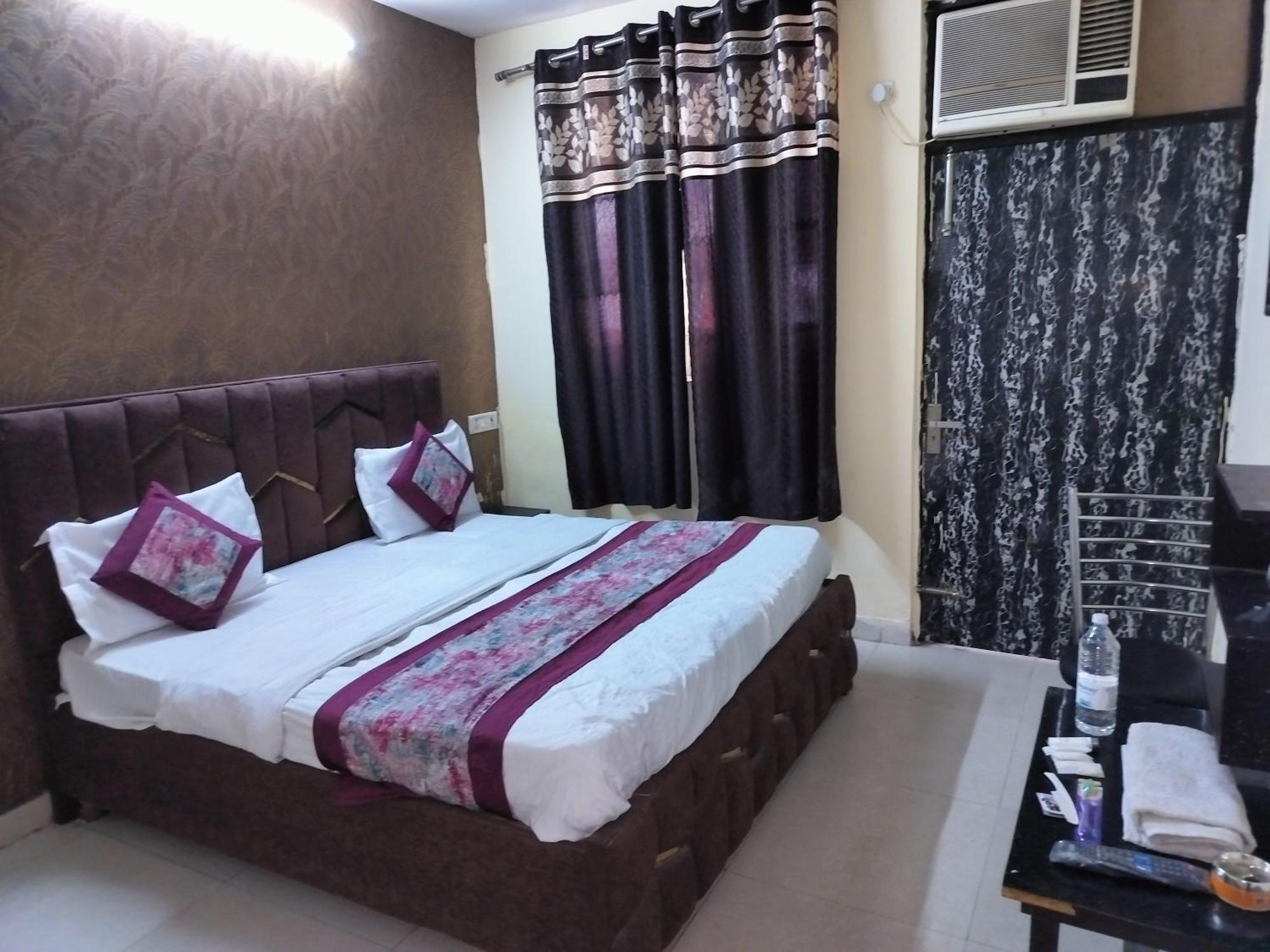 Hotel Green Snapper'100 M From Delhi University Near Isbt Kashmiri Gate ニューデリー エクステリア 写真