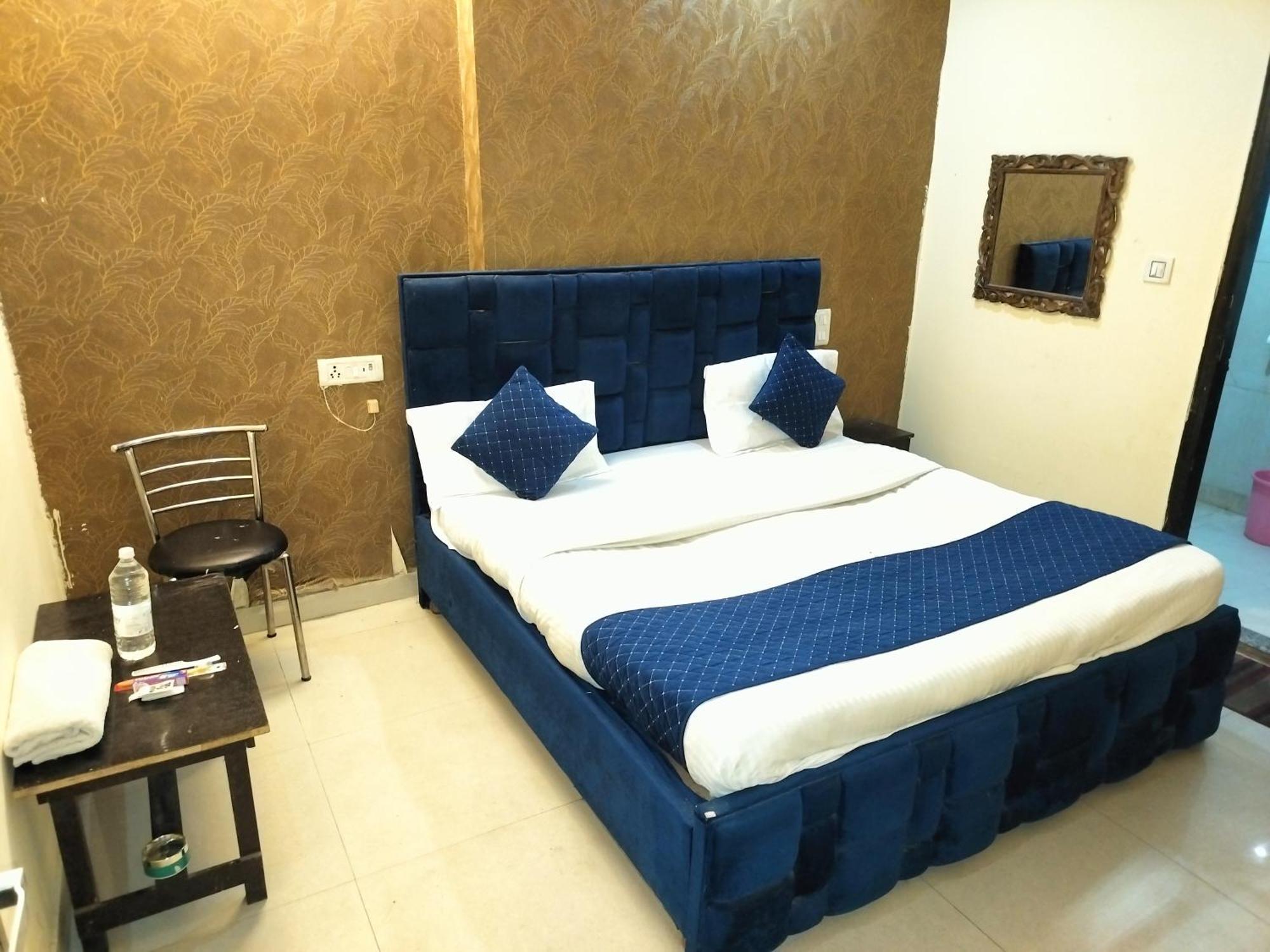 Hotel Green Snapper'100 M From Delhi University Near Isbt Kashmiri Gate ニューデリー エクステリア 写真
